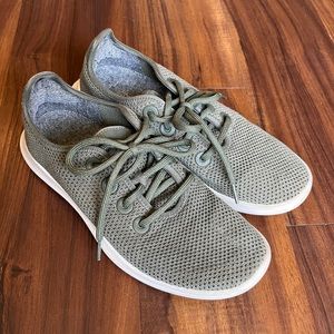 ALLBIRDS Olive Green Tree Runners Size 9